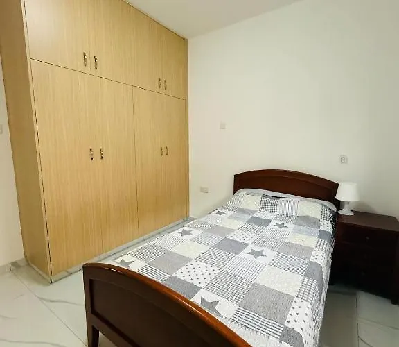 Апартаменты Brand New, Finikoudes Area Ларнака