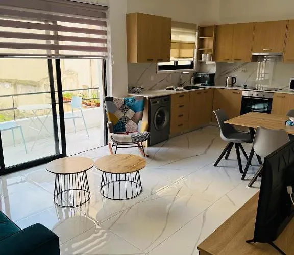 Brand New, Finikoudes Area *